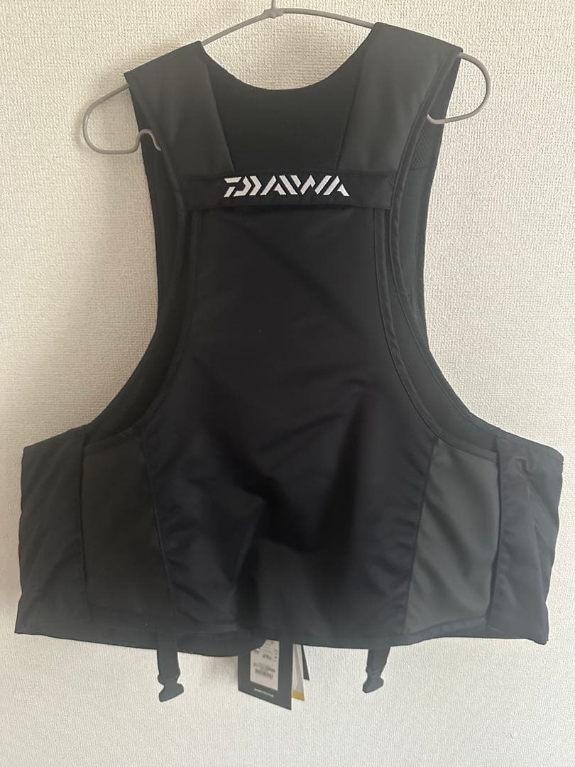 DAIWA ブラック ライフジャケット