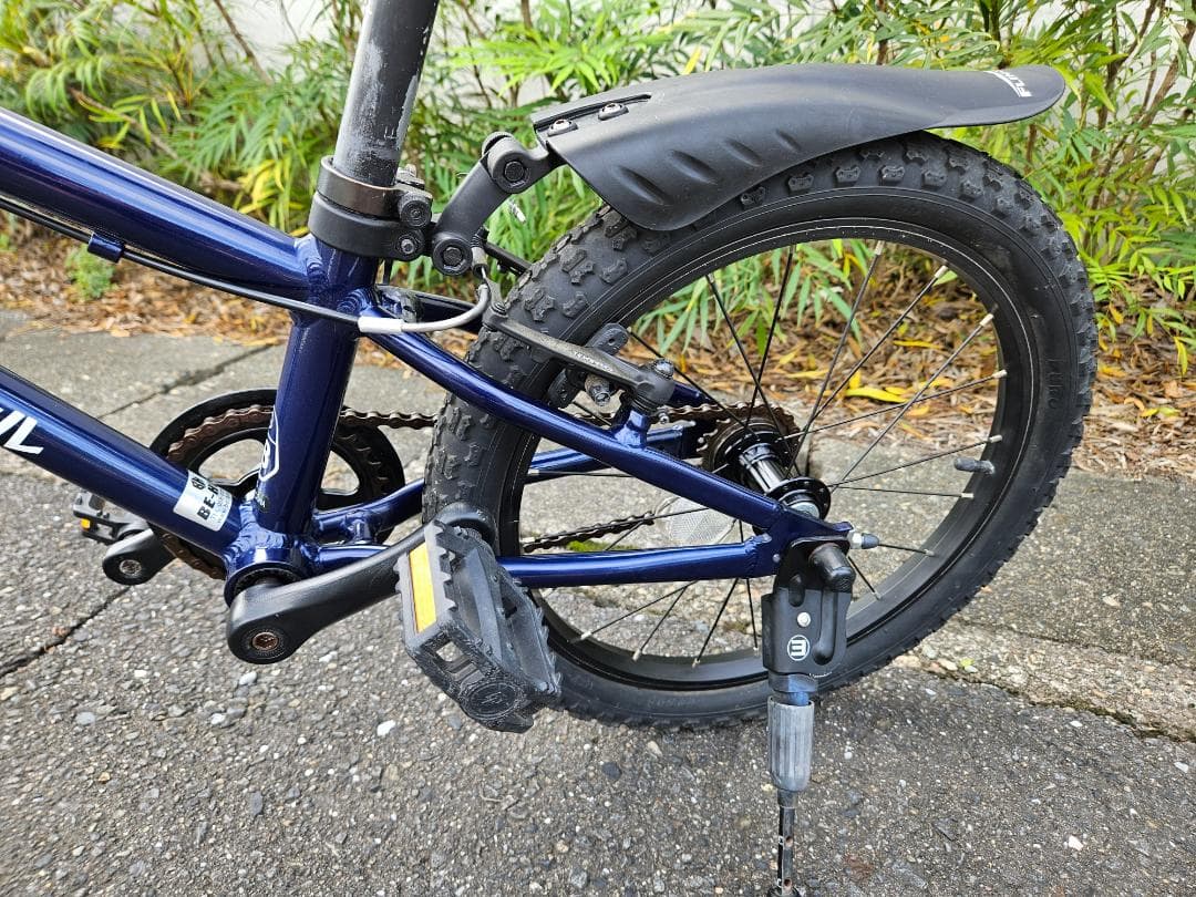 ヨツバサイクル　子供用自転車 18インチ