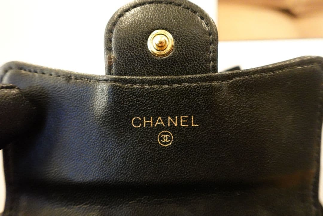 CHANELブラックケースノベルティ