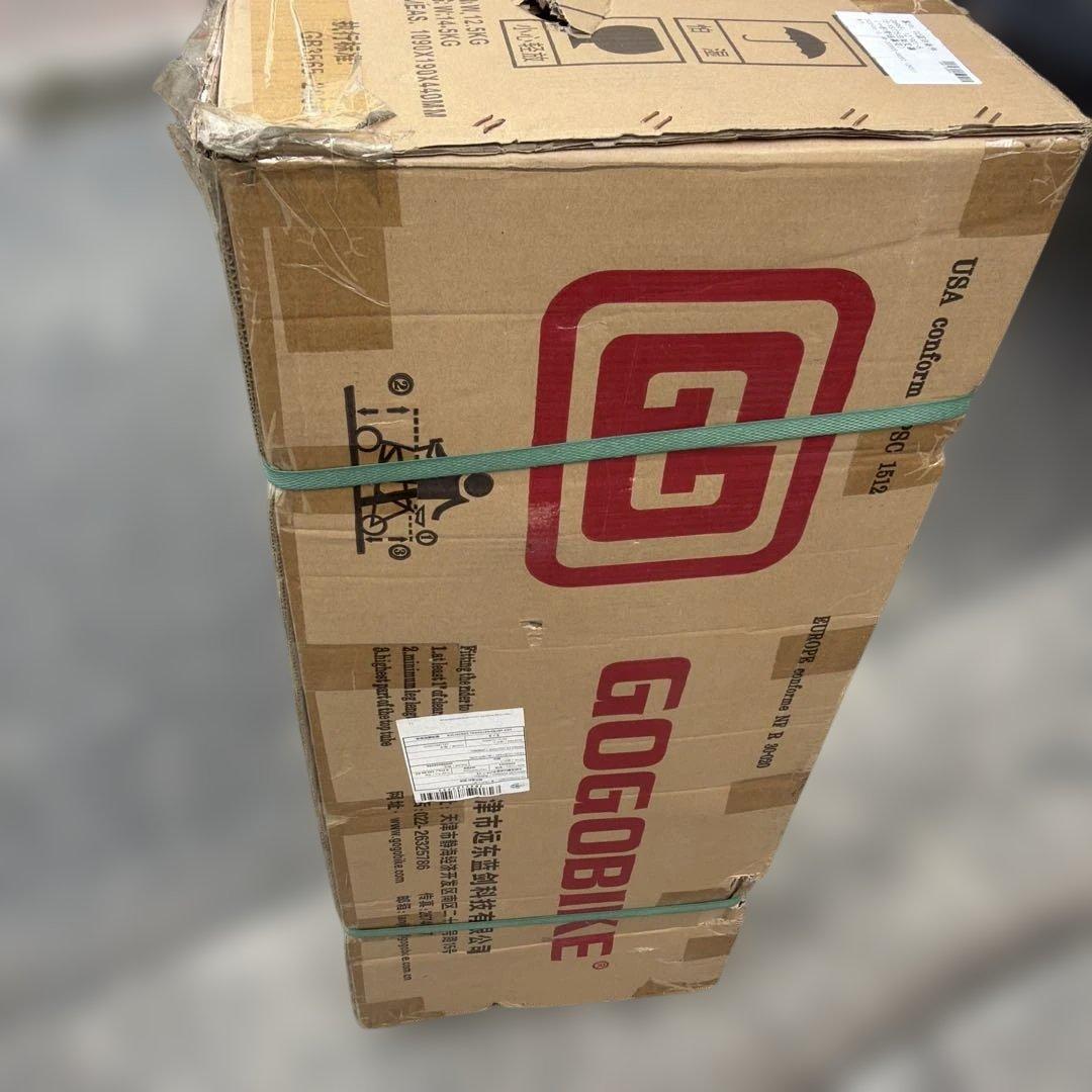 GOGOBIKE 折りたたみ自転車 黒と白新品未使用、開けてません