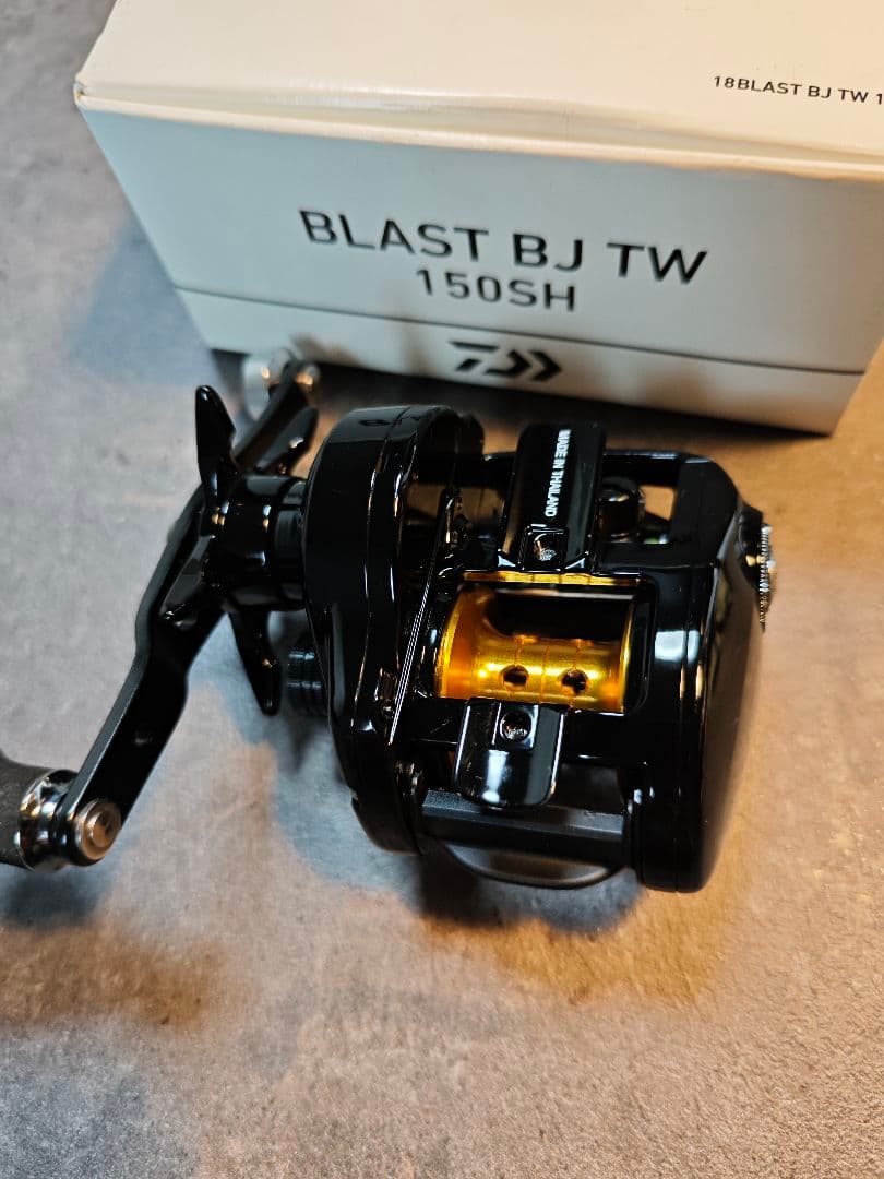 新品未使用 ダイワ 18ブラスト BJ TW 150SH 右ハンドル ジギング