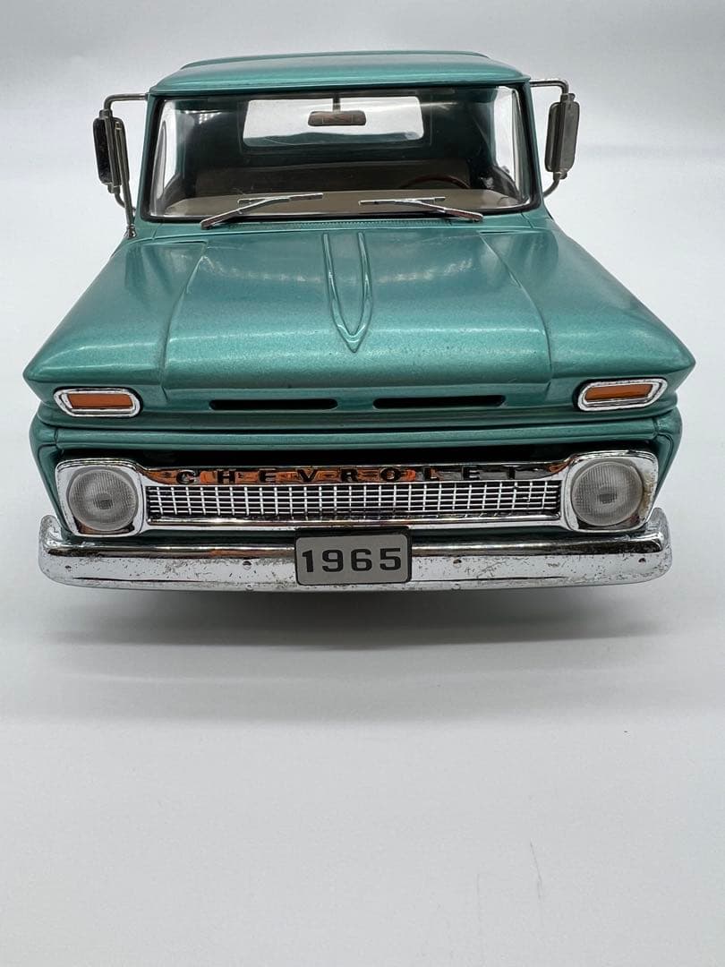 No228 ミニカー1/18箱あり 1965 C10 CIEVROLET