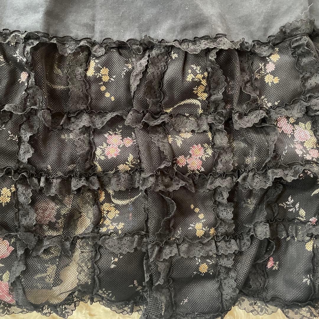 アキアカネ 黒の刺繍エプロン
