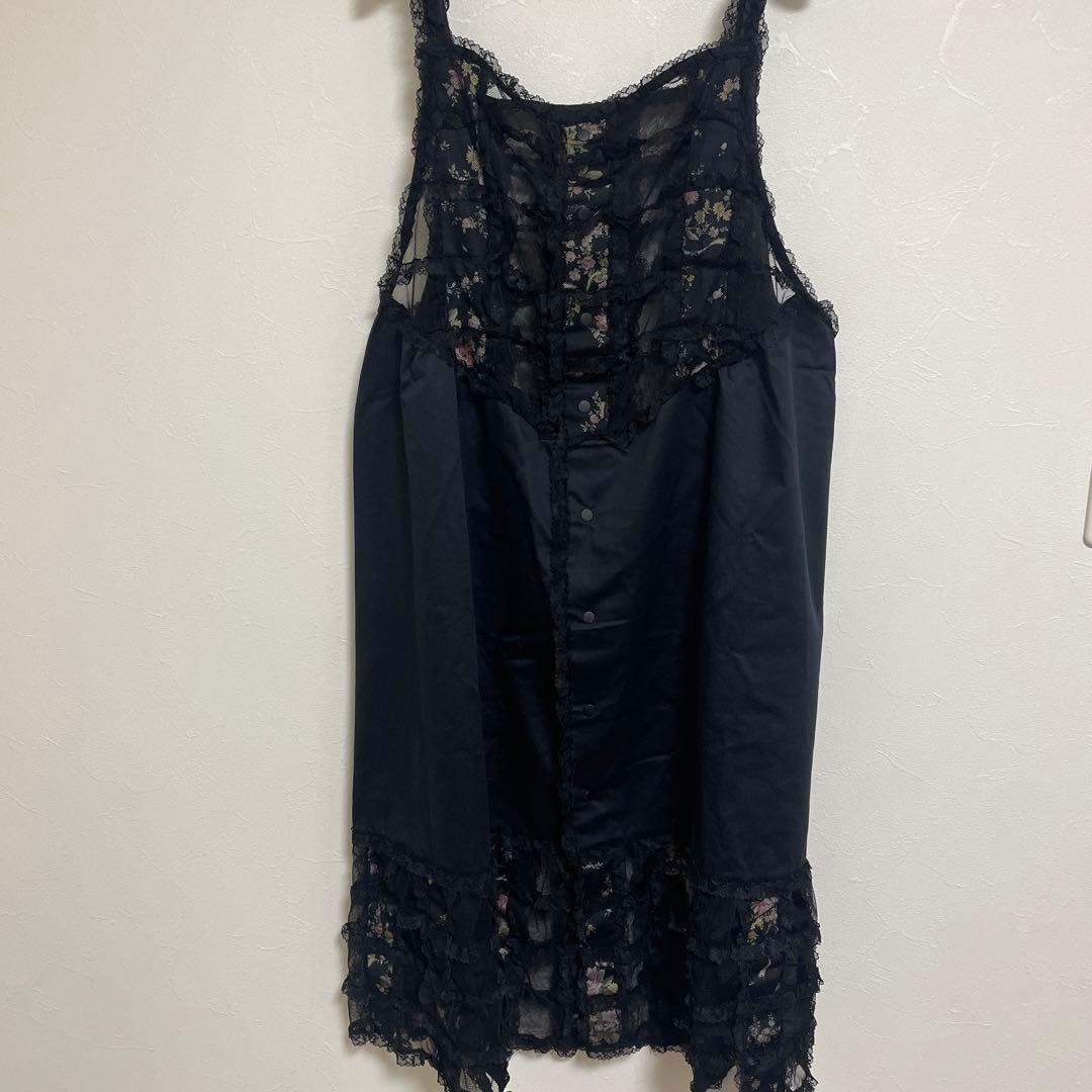 アキアカネ 黒の刺繍エプロン