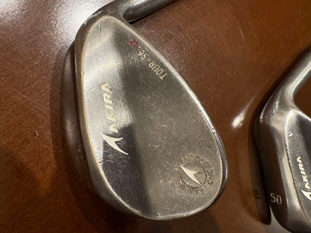 アキラウェッジ２本セット、50°56° ダイナミックゴールド