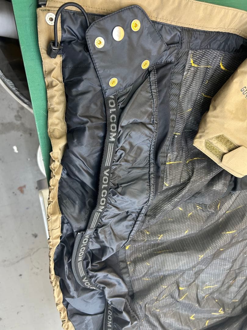 VOLCOM ボルコム　GORE-TEX ジャケット　XL スノーボード