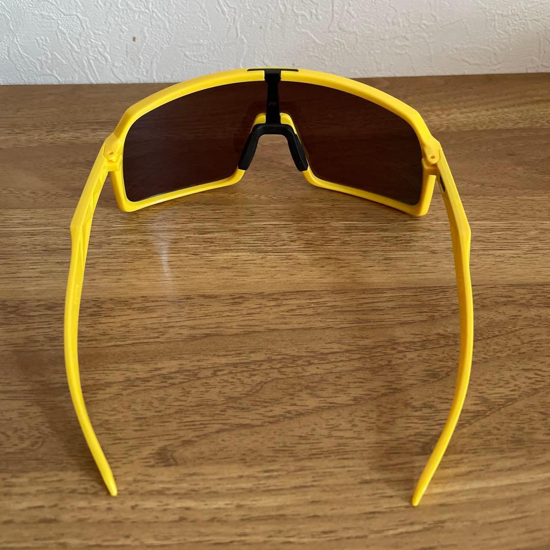 Oakley イエロー スポーツサングラス スートロ