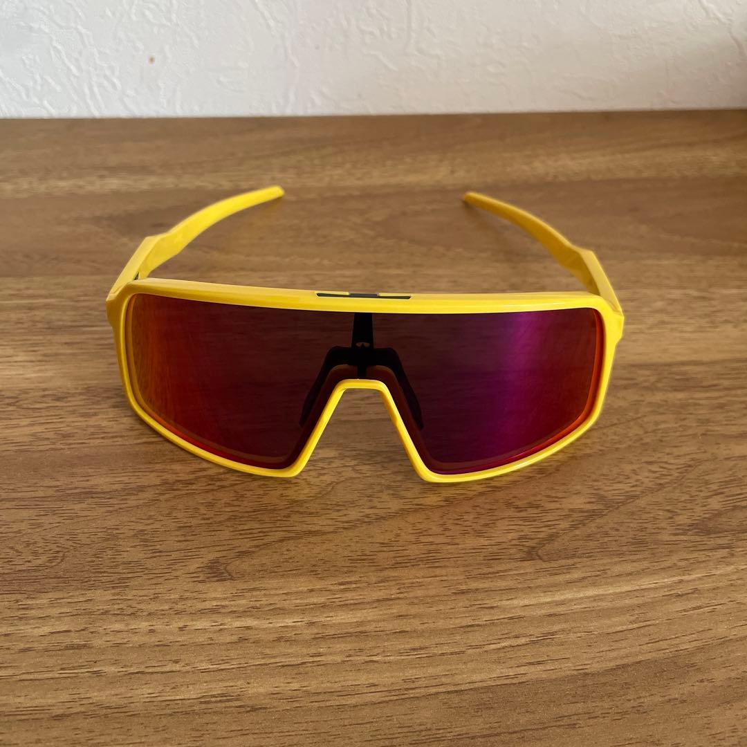 Oakley イエロー スポーツサングラス スートロ