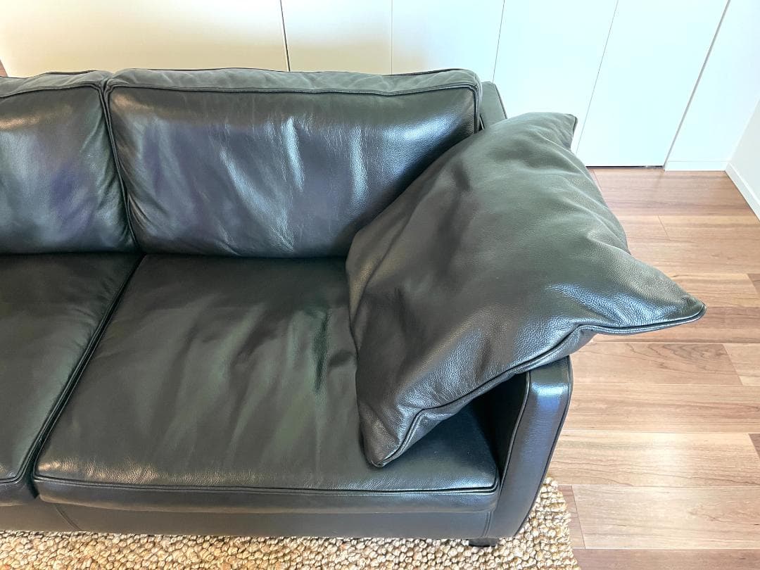 美品 ACTUS レッテソファー シボ革 黒 2.5人掛け