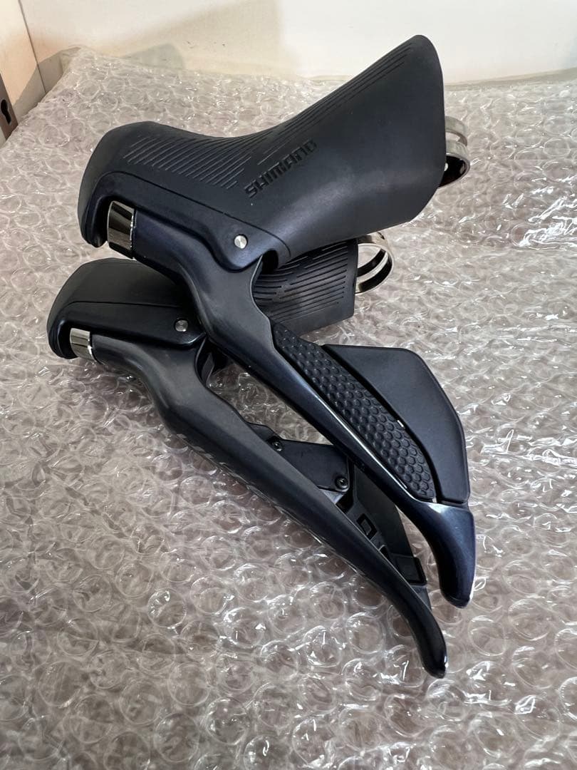 SHIMANO ULTEGRA ST-R8150 di2 リムブレーキ用