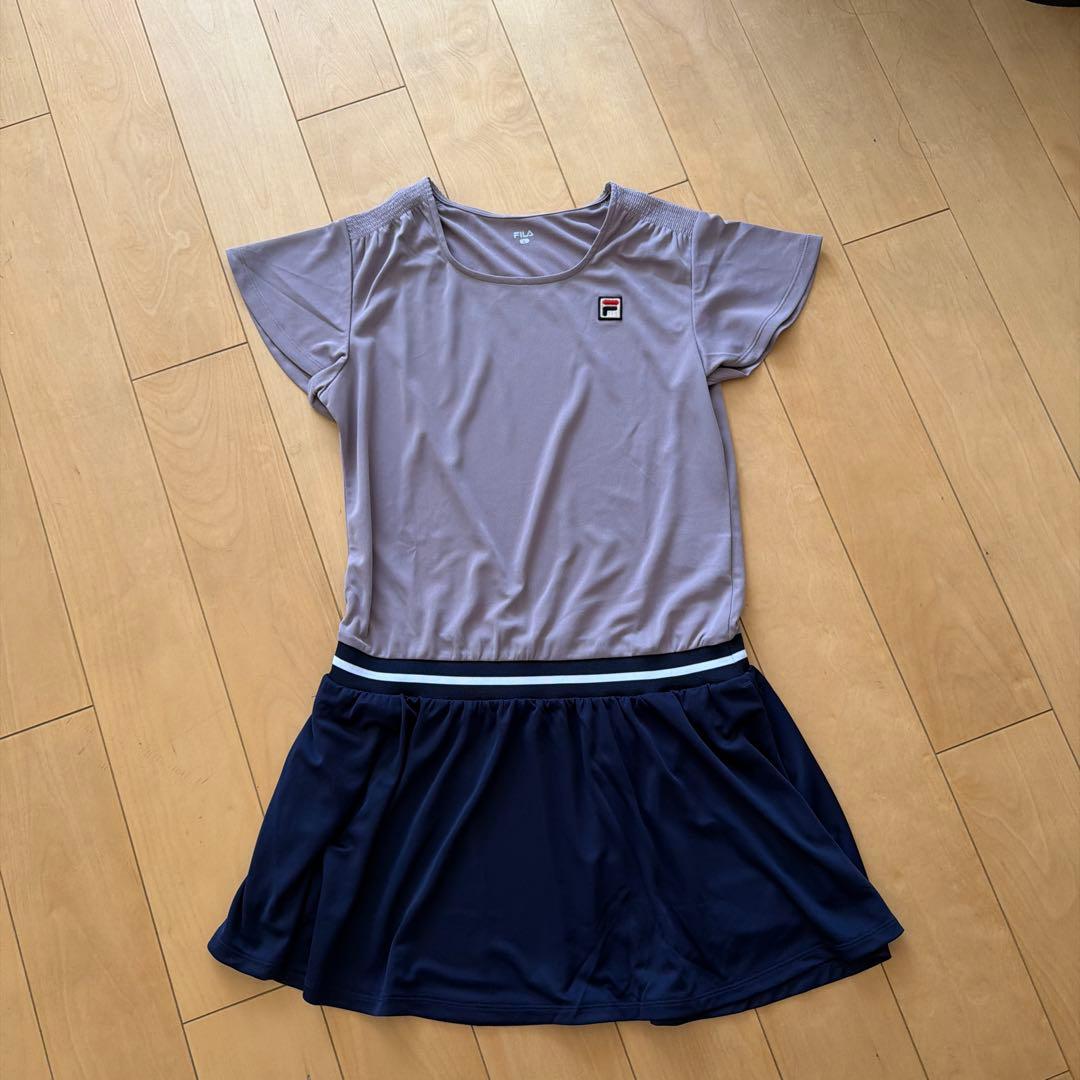 2025春夏モデル　FILA フィラ　テニスウェア　ワンピース　ネイビー　ピンク