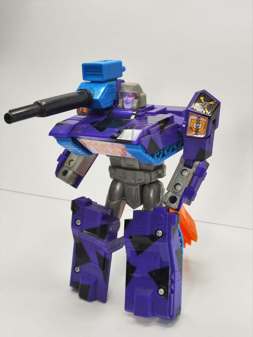 箱付きトランスフォーマーG2　TRF-2破壊大帝メガトロン　ミサイルタンク