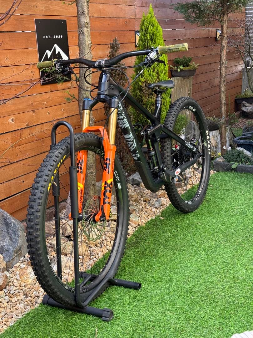 Canyon Stive CF 29er Size Medium 29”