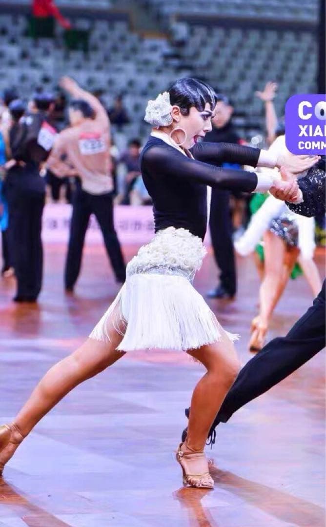 社交ダンスドレス　競技ダンス　ラテンドレス　試合デモ
