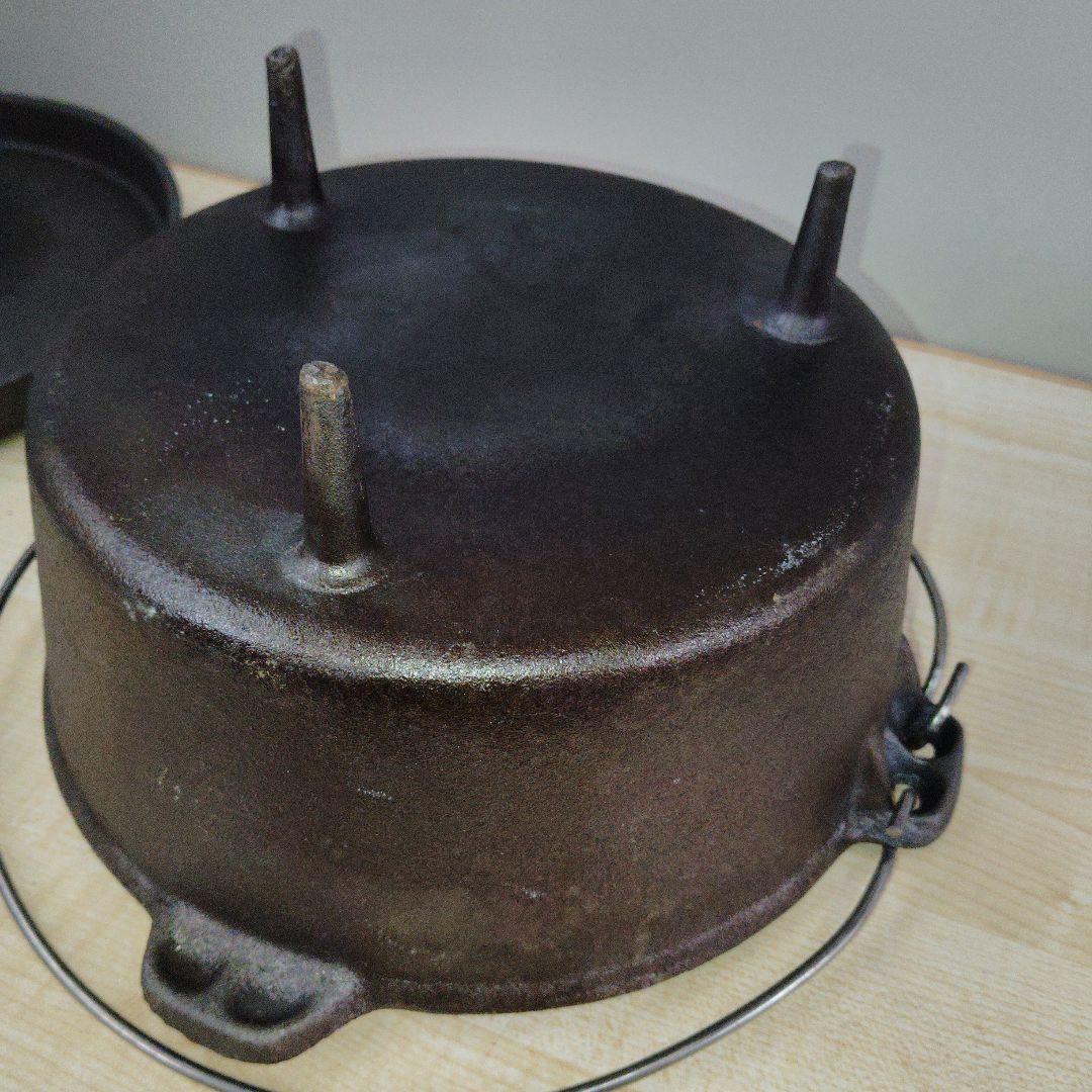 値下げ　鉄製足付ダッチオーブン
