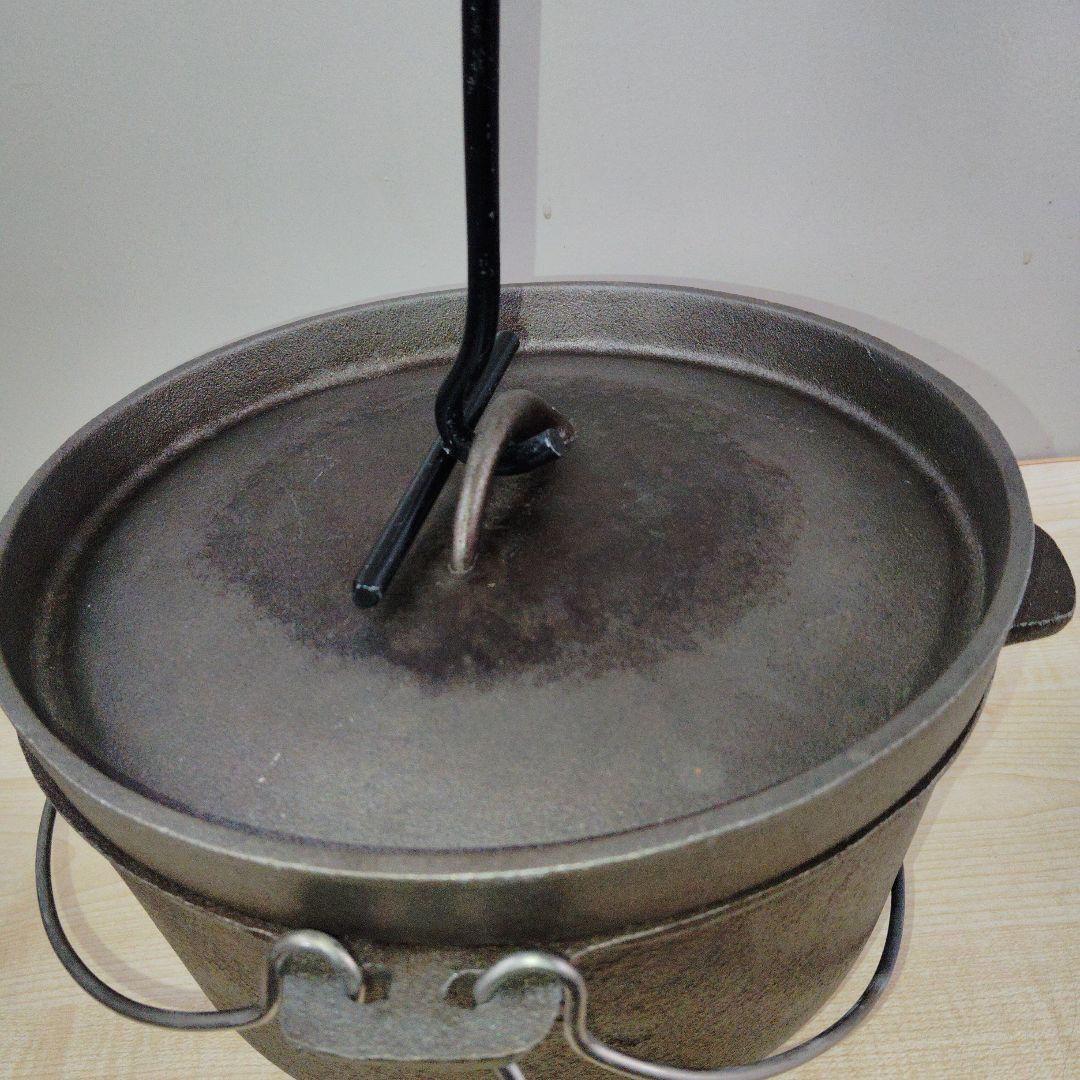 値下げ　鉄製足付ダッチオーブン