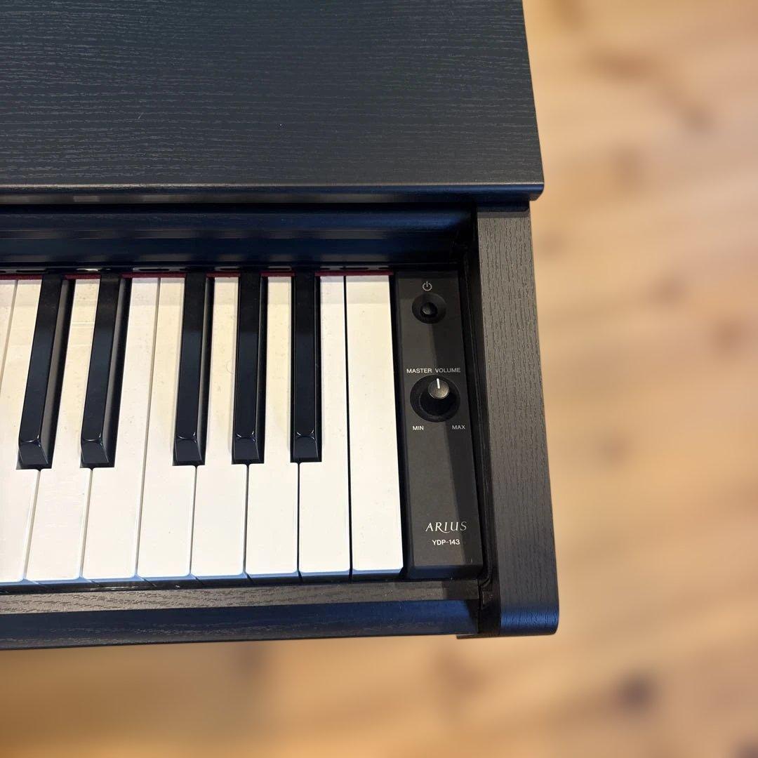 〈引き取り限定〉YAMAHA 電子ピアノARIUS YDP-143 2016年製