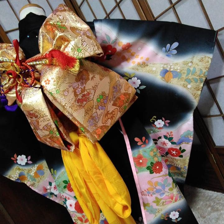 7歳向け・化繊・未使用品・お着物のセット