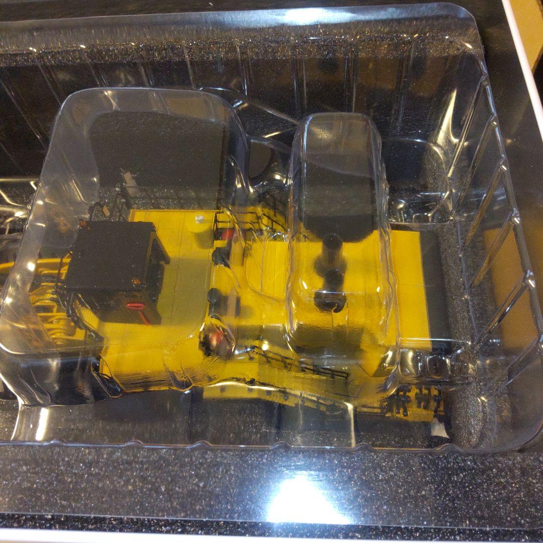 コマツ建機　PC2000-8 BACKHOE 1/50