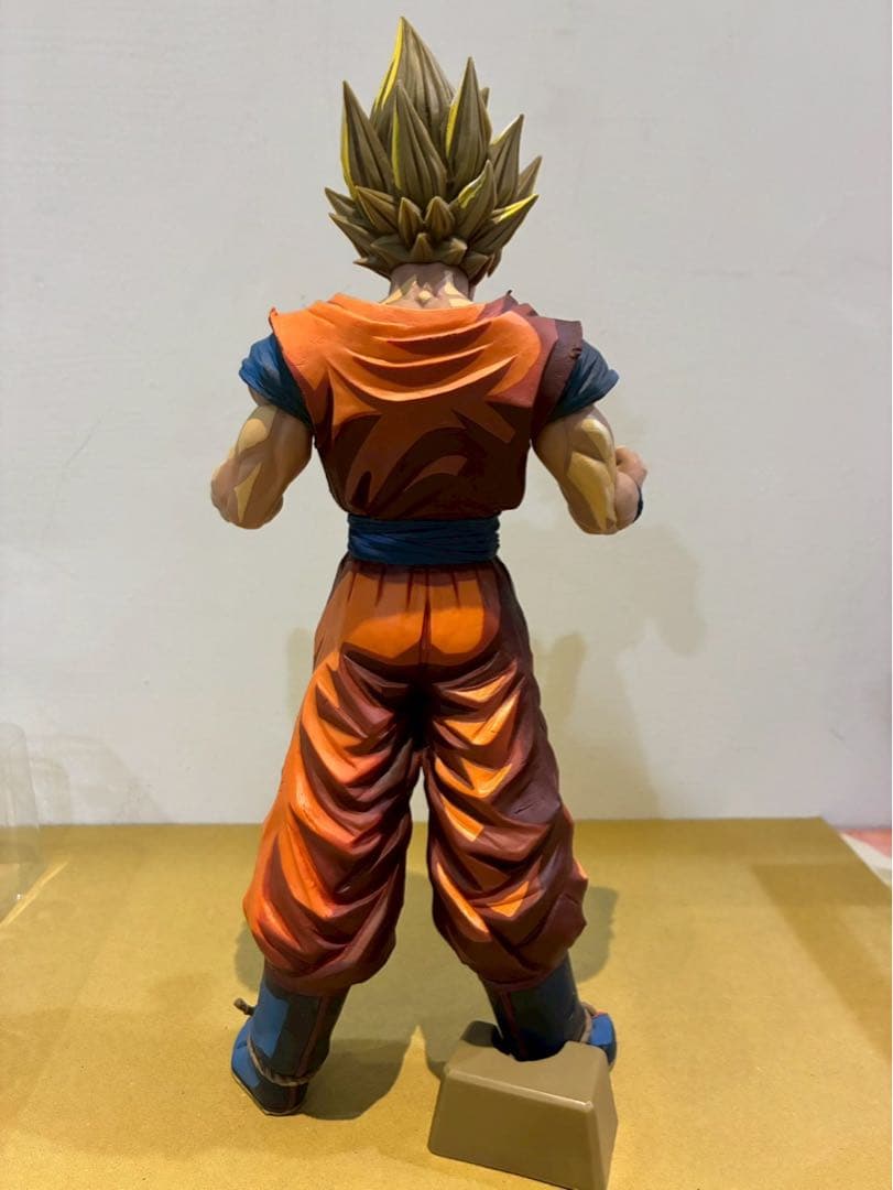 ドラゴンボール 孫悟空 スーパーサイヤ人 グランジスタ 海外　二次元彩色