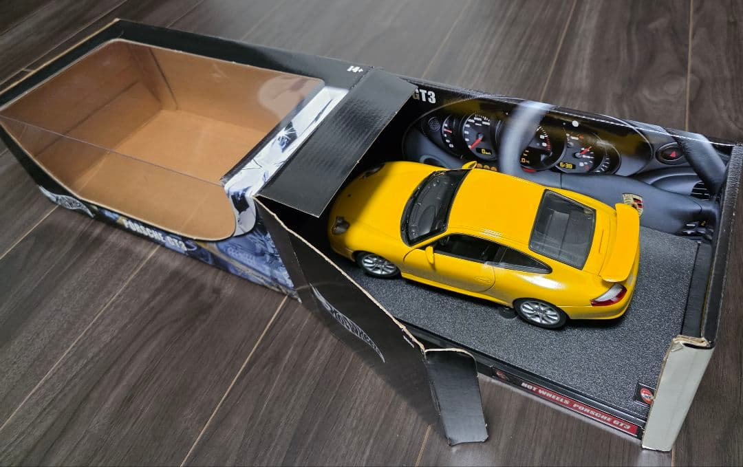 ミニカー Hot Wheels Porsche GT3 1:18