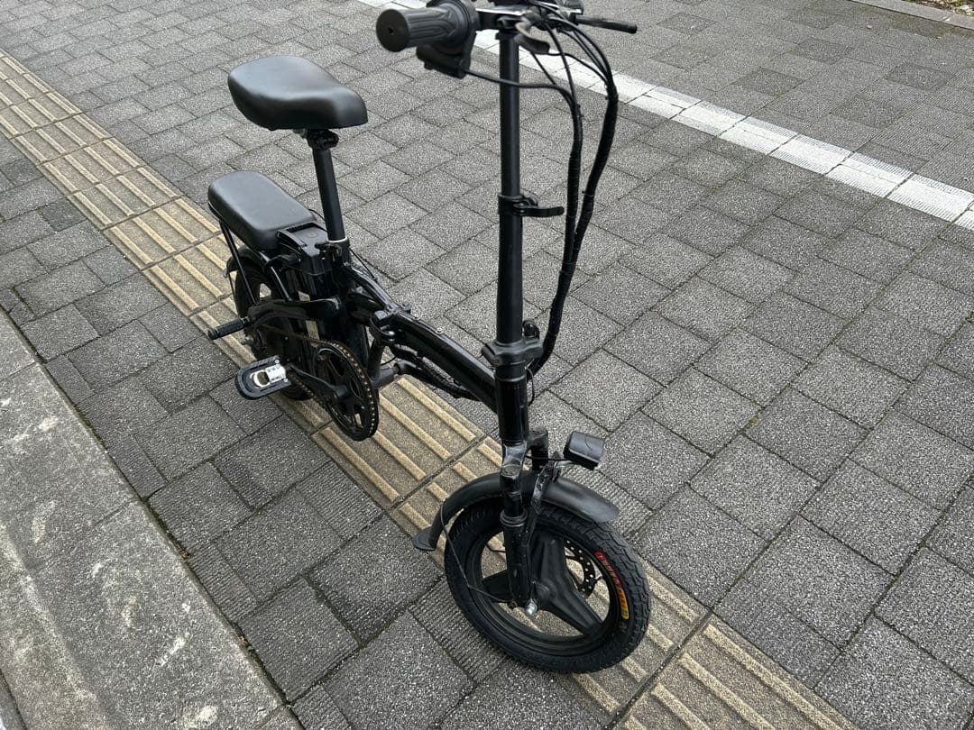モペット電動自転車 折りたたみ式 ブラック京都市内なら直接引き取り可能 ジャンク
