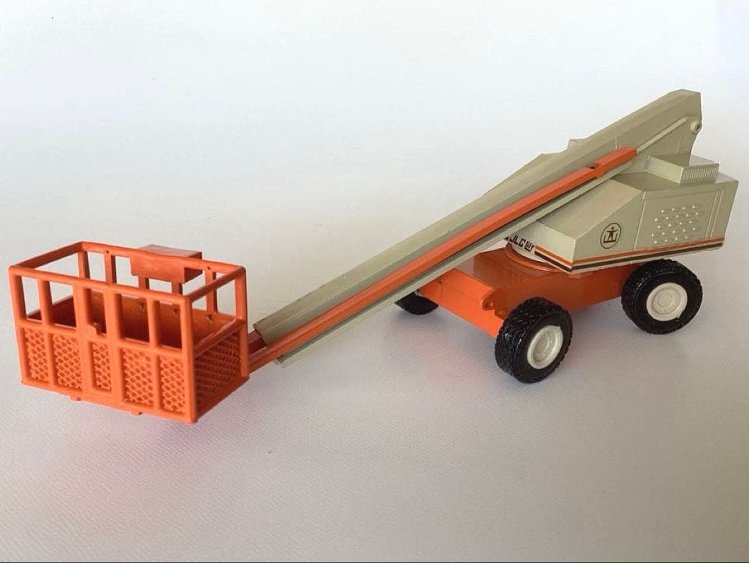NZGミニカー　高所作業車JLG Model 60H 1/50