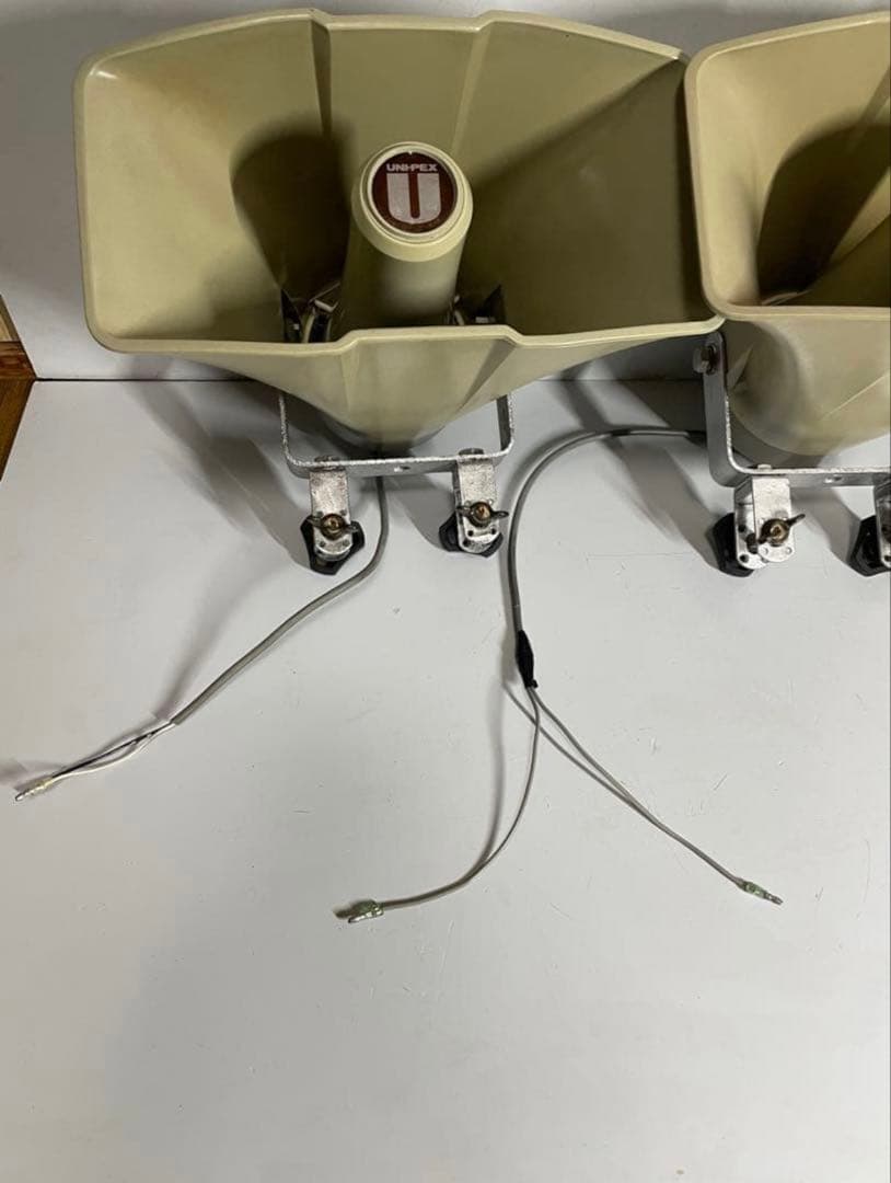 UNI-PEX カセットカーアンプとスピーカーセット動作確認済み