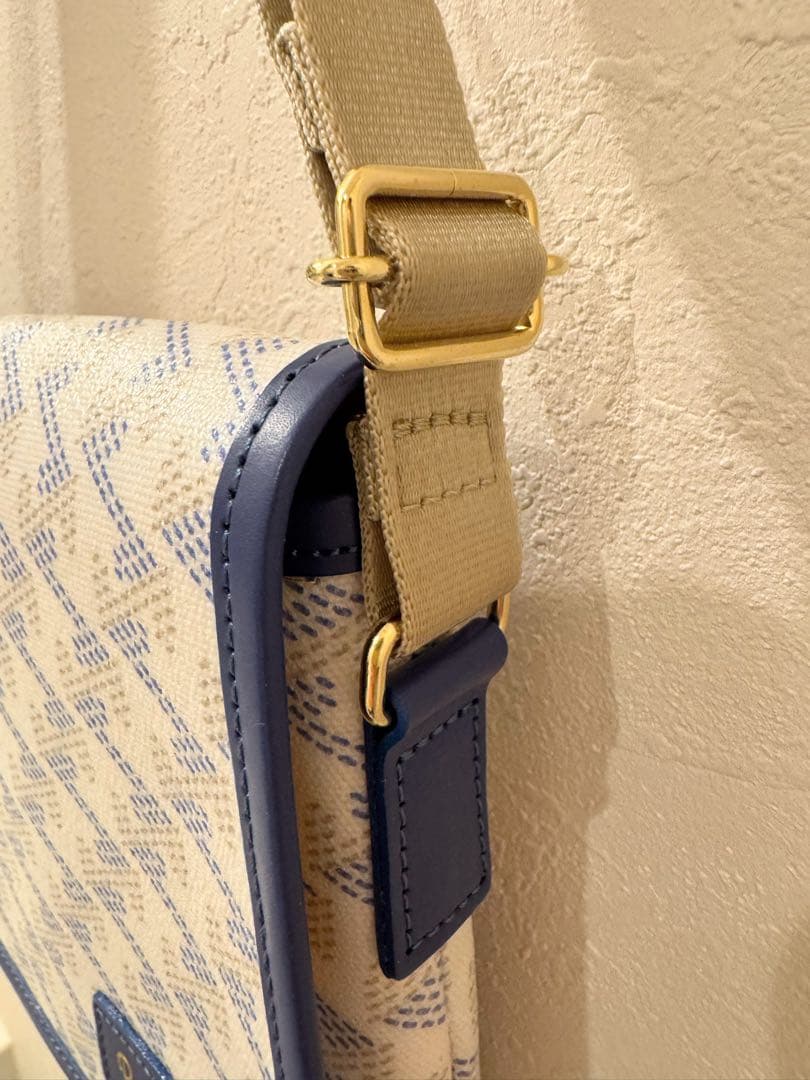▪️レザレクション▪️ パロット オーシャンホワイト★新品・未使用