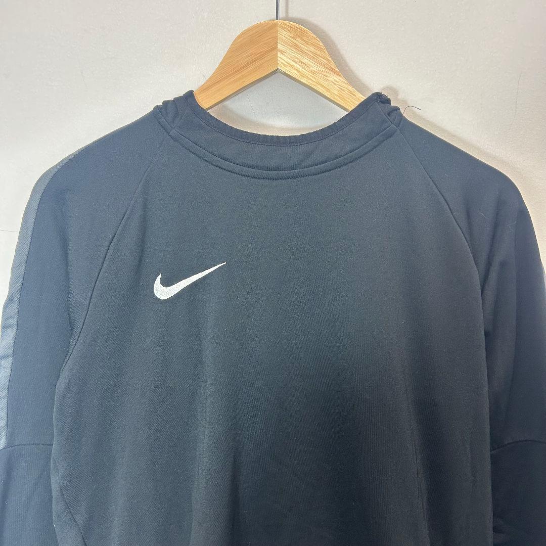 美品Nike 黒 長袖ジャージ ポケット付き