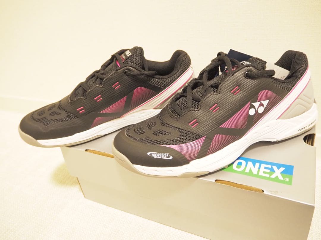 【新品未使用】YONEX テニスシューズ パワークッション　26cm