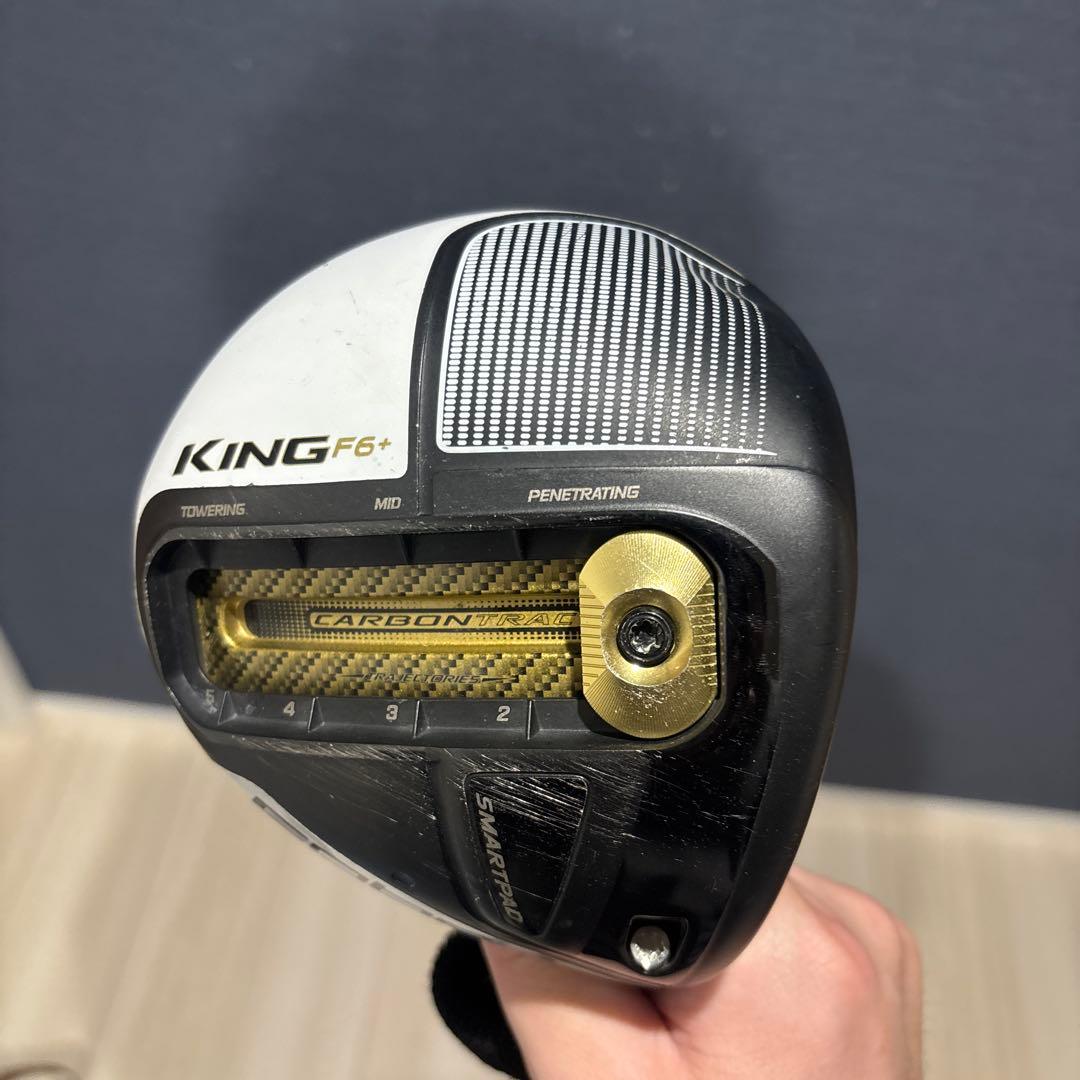 コブラ　ＫＩＮＧＦ６＋１Ｗ（ホワイト）　ヘッドカバー付