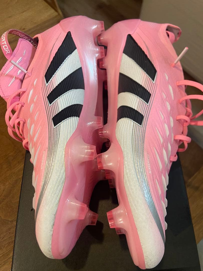 adidas Beckham ピンク スパイクシューズ