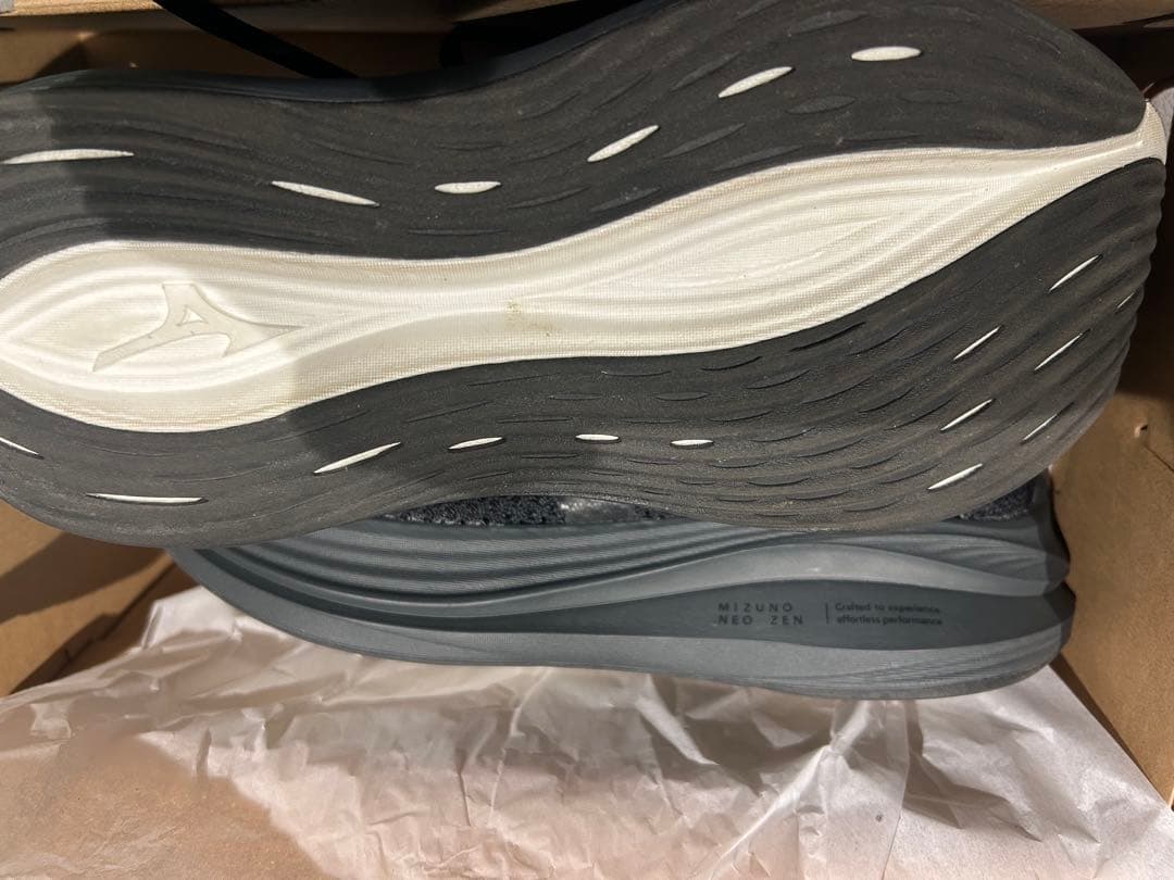MIZUNO ミズノネオゼン ランニングシューズ 27.0