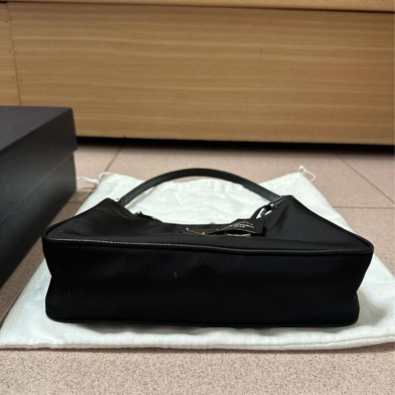 【極美品】PRAプラダ⭐️R-Edition 2005 ブラック
