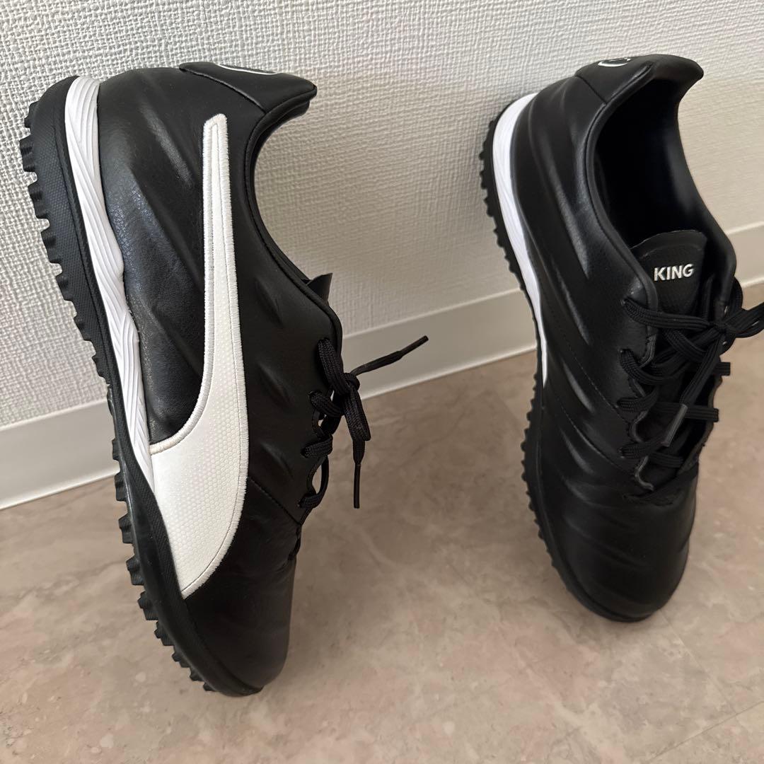 Puma KING ブラックトレーニングシューズ