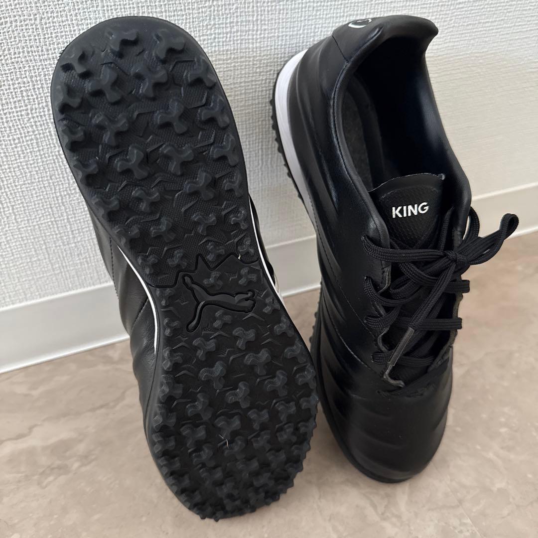 Puma KING ブラックトレーニングシューズ
