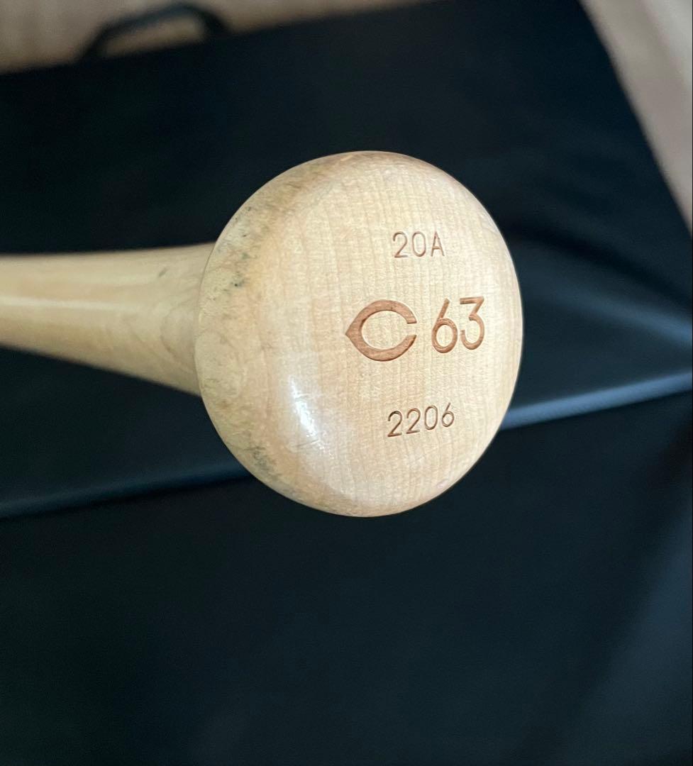 広島カープ　西川龍馬 #63　バット NPBマーク 支給品　実使用　オリックス