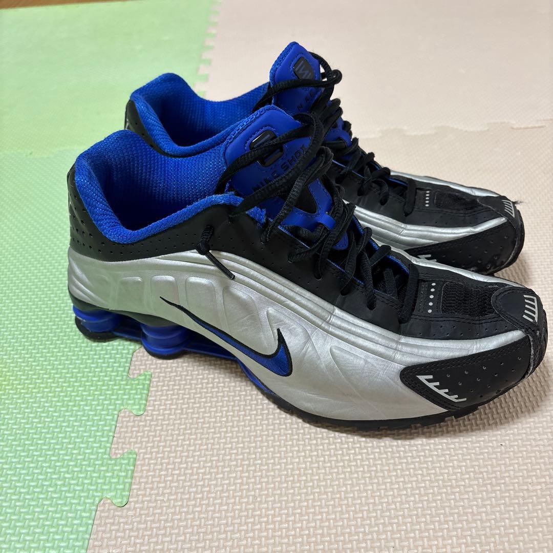 Nike Shox R4 トレーニングシューズ 黒/青