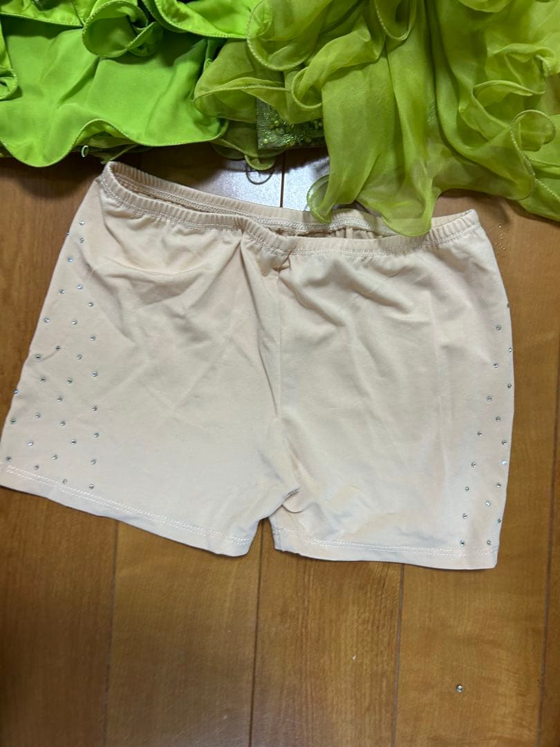 ベリーダンス セットアップ ピスタチオ色