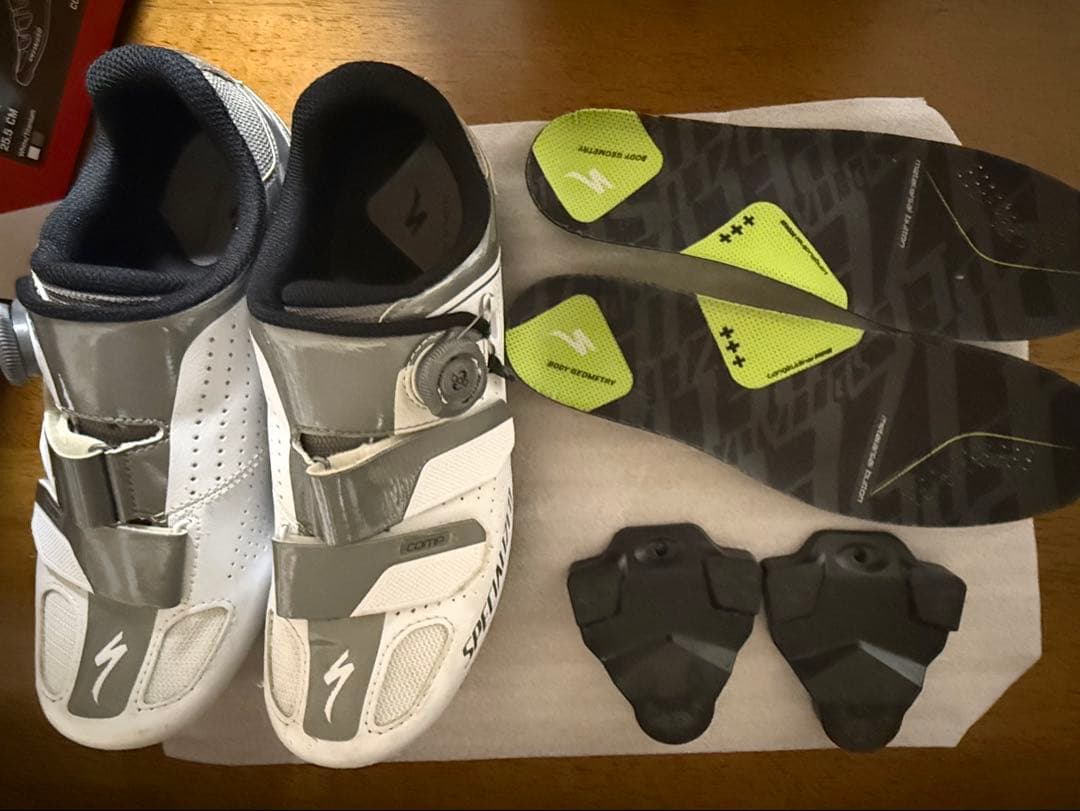 スペシャライズドのロードバイクシューズ 「Comp Road Shoe」