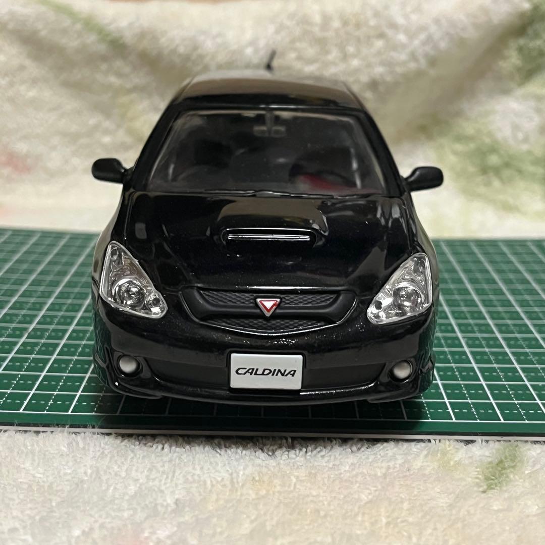 トヨタ　カルディナ TOYOTA CALDINA 1/24 スケール　ミニカー