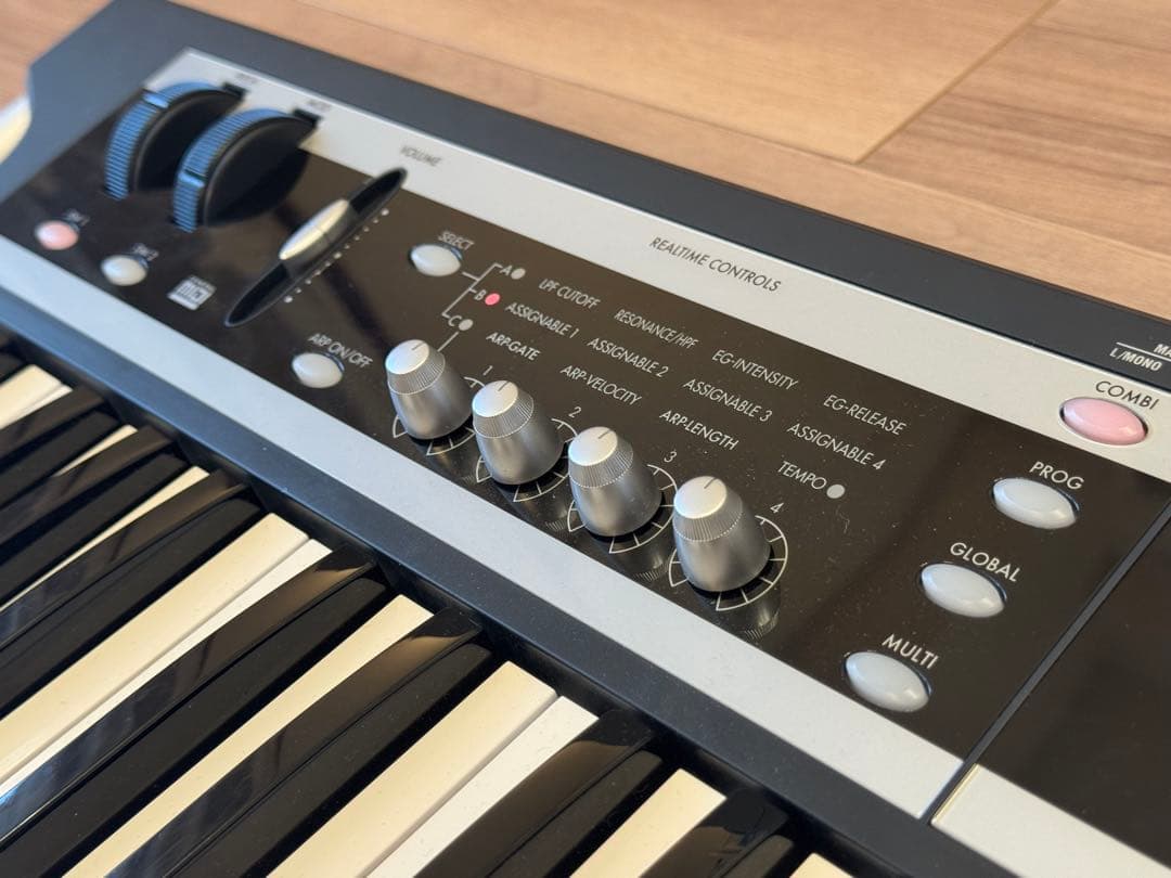 KORG X50 シンセサイザー 61鍵盤 コルグ