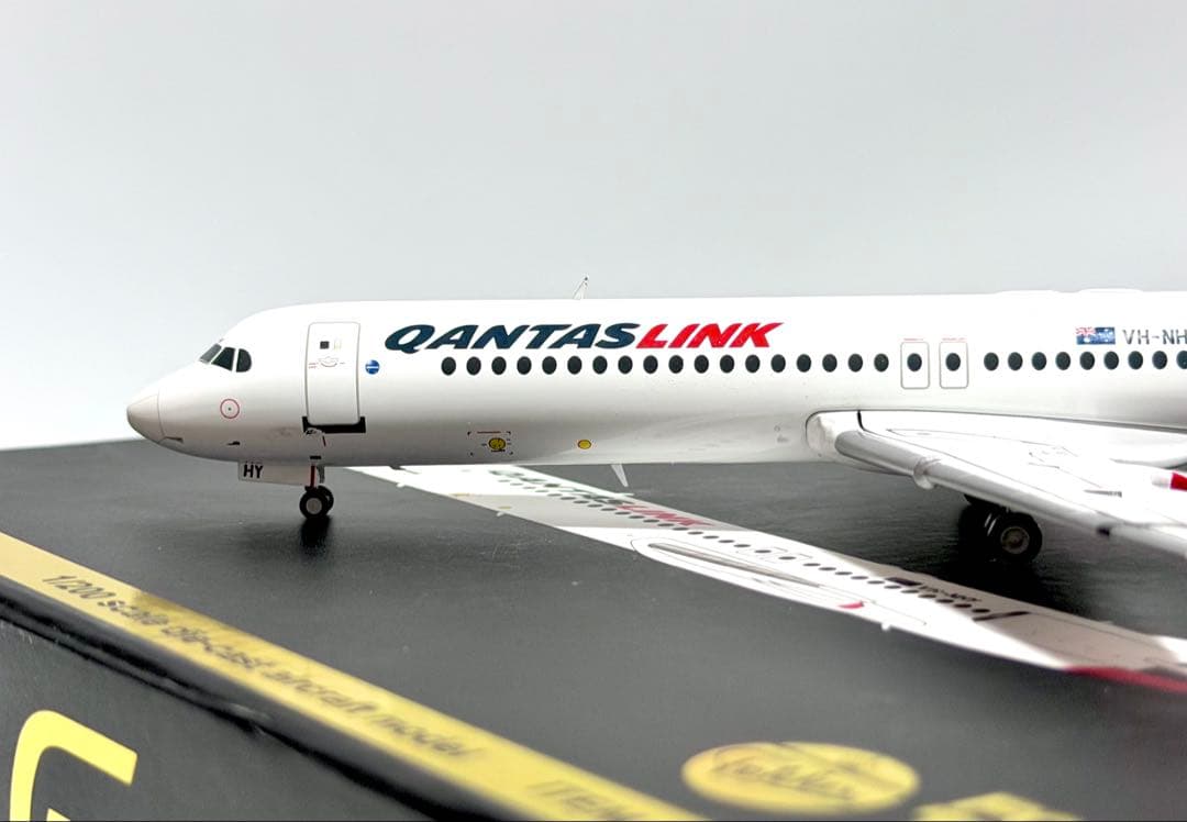 Gemini 1/200 Fokker 100 カンタスリンク