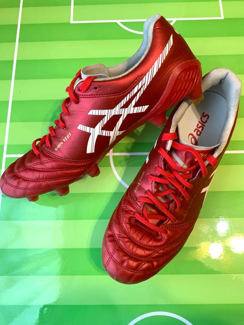 asics サッカーシューズ レッド26.5センチ