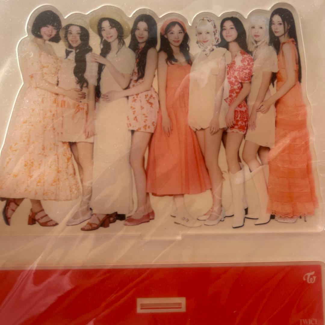 TWICEのCD．グッズです！！