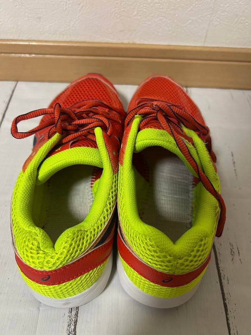 ASICS ランニングシューズ 運動靴　レッド/イエロー　赤　24.5