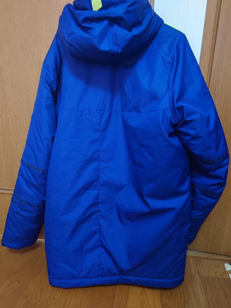 バルセロナ 中綿入り STORM-FIT ミッドフィル ジャケット　最終値下げ