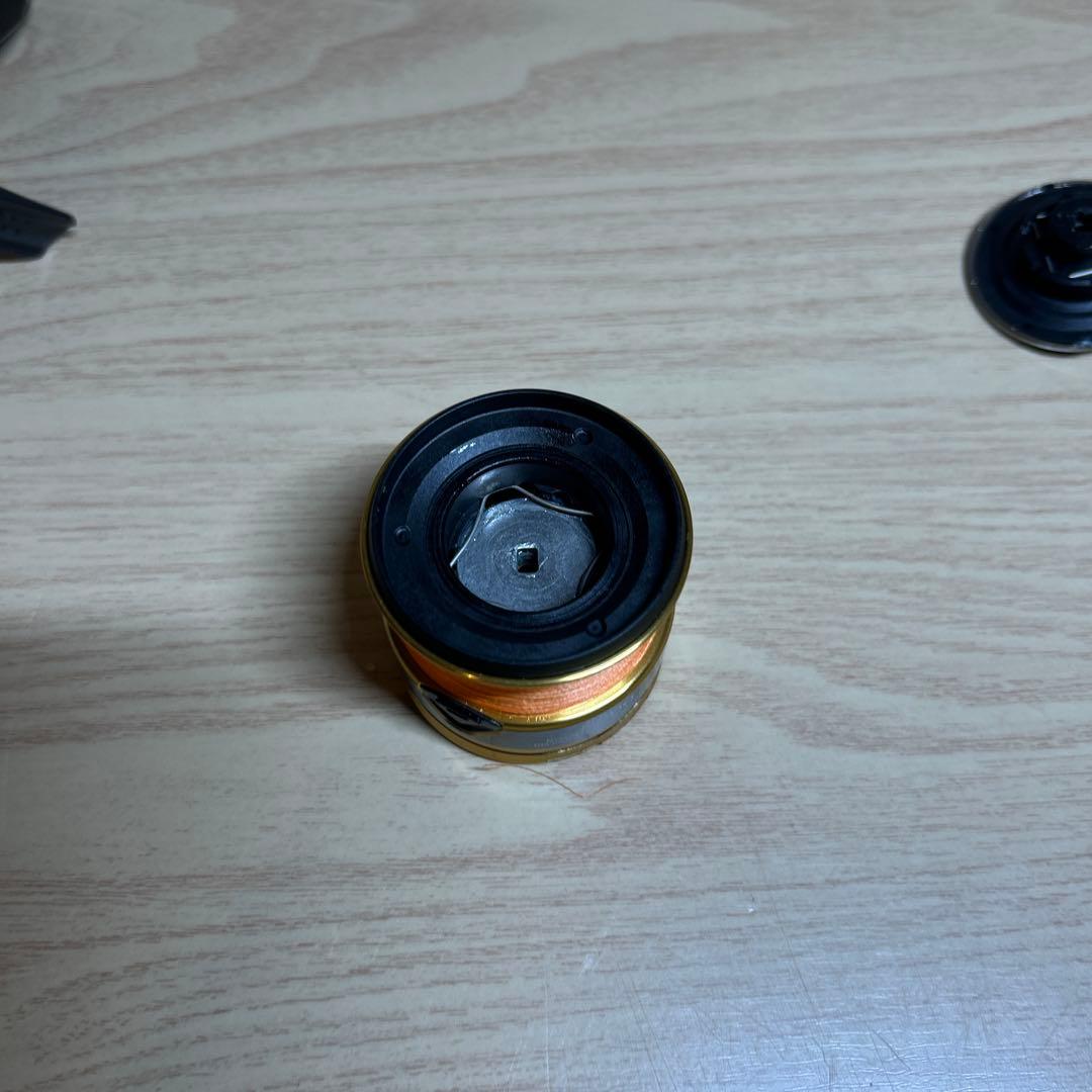 極美品　シマノ　22サハラ2500 リールスタンド