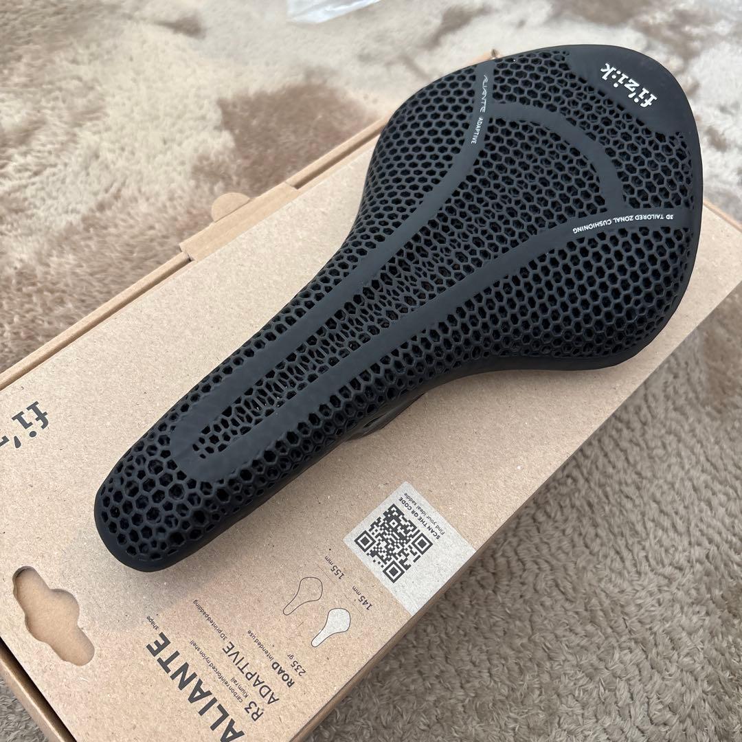 fizik TEMPO ALIANTE R3 ADAPTIVE サドル 145